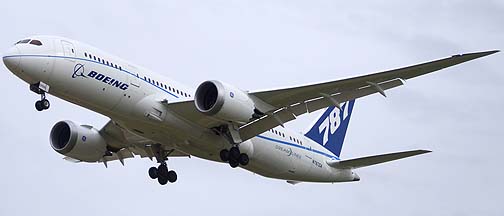 Boeing 787-8 N787ZA, Mesa-Gateway, November 11, 2011